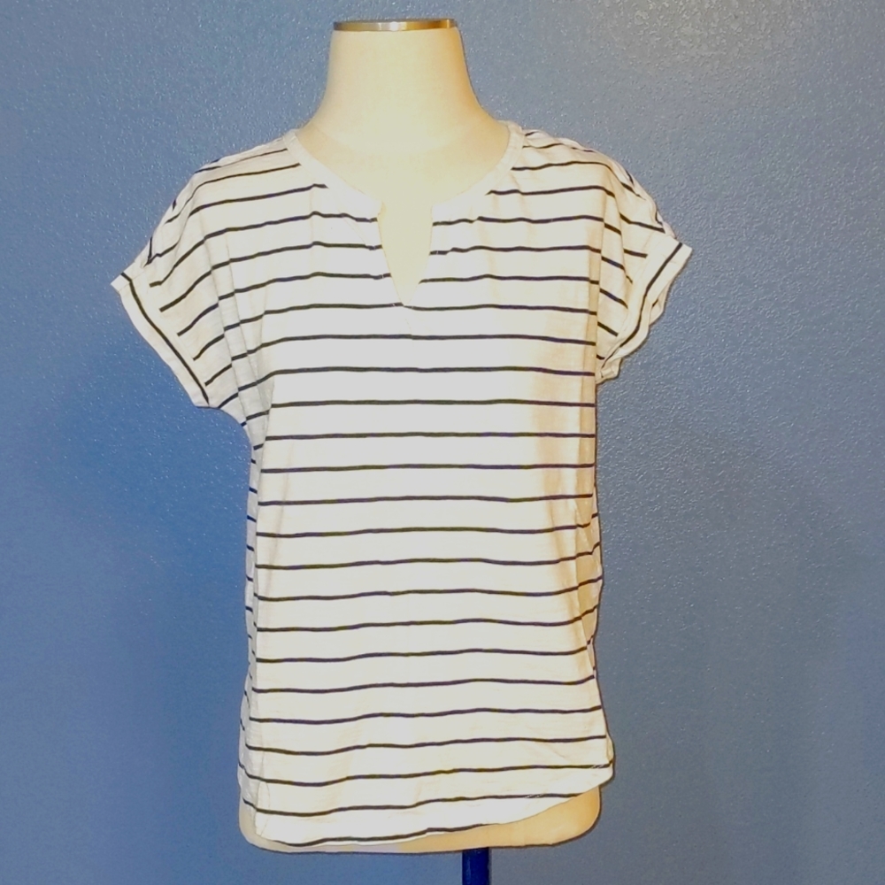 Striped split neck tee
